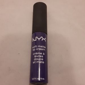 Nyx soft matte lip cream